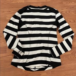 “SOLD” Lululemon stripped long sleeve M “SOLD”